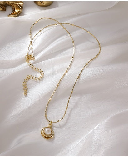 Choubery Temperament Retro Baroque Freshwater Pearl Necklace