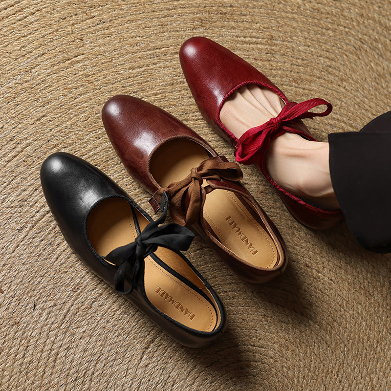 Choubery French-style Vintage Bow Lace Low-heeled Leather Shoes