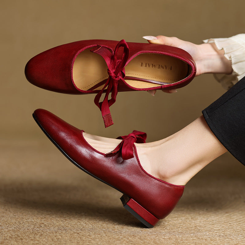 Choubery French-style Vintage Bow Lace Low-heeled Leather Shoes