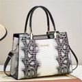 Choubery Classic Glam Lovely Lady Messenger Bag